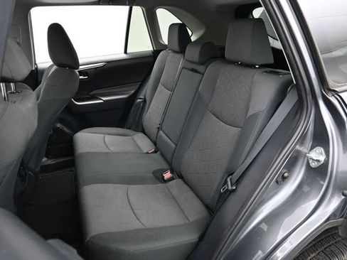 Used 2019 Toyota RAV4 XLE FWD image 26