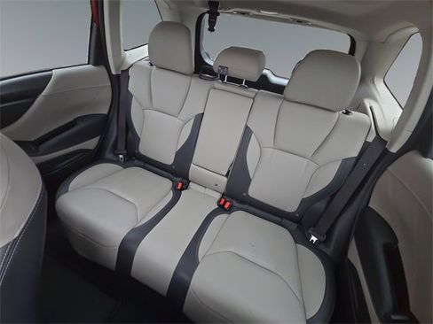 Certified 2022 Subaru Forester Limited image 17
