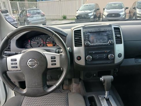 Used 2018 Nissan Frontier SV RWD image 8