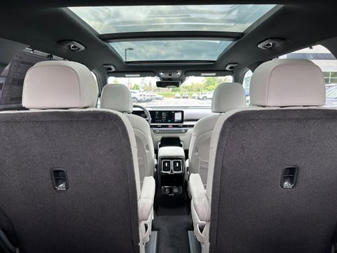 New 2026 Kia Sorento SX Prestige AWD/4WD image 12