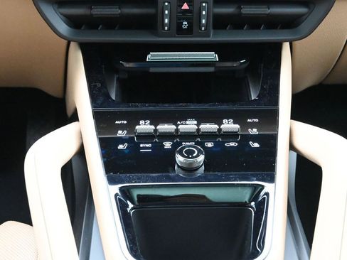 New 2026 Porsche Cayenne image 23