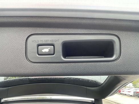Used 2023 Honda Odyssey Touring image 10