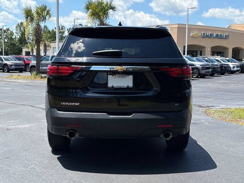 Used 2022 Chevrolet Traverse LT FWD image 29