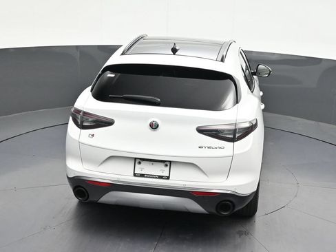 Used 2024 Alfa Romeo Stelvio Ti AWD/4WD image 18