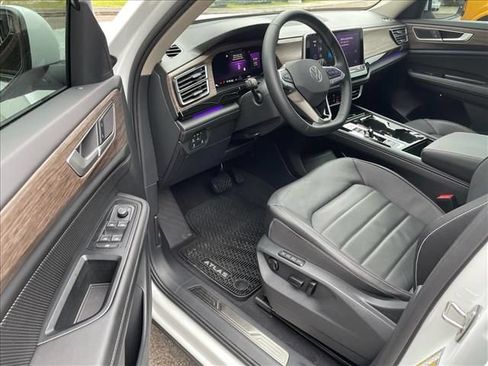Certified 2026 Volkswagen Atlas SEL AWD/4WD image 7
