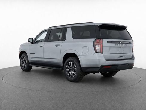 Used 2023 Chevrolet Suburban Z71 w/ Z71 Off-Road Package AWD/4WD image 2