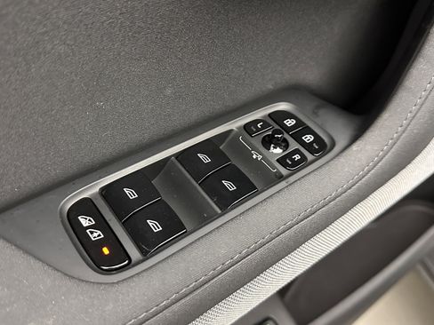 Used 2024 Polestar Polestar 2 image 12