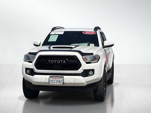 Certified 2018 Toyota Tacoma TRD Sport w/ Technology Package RWD image 13