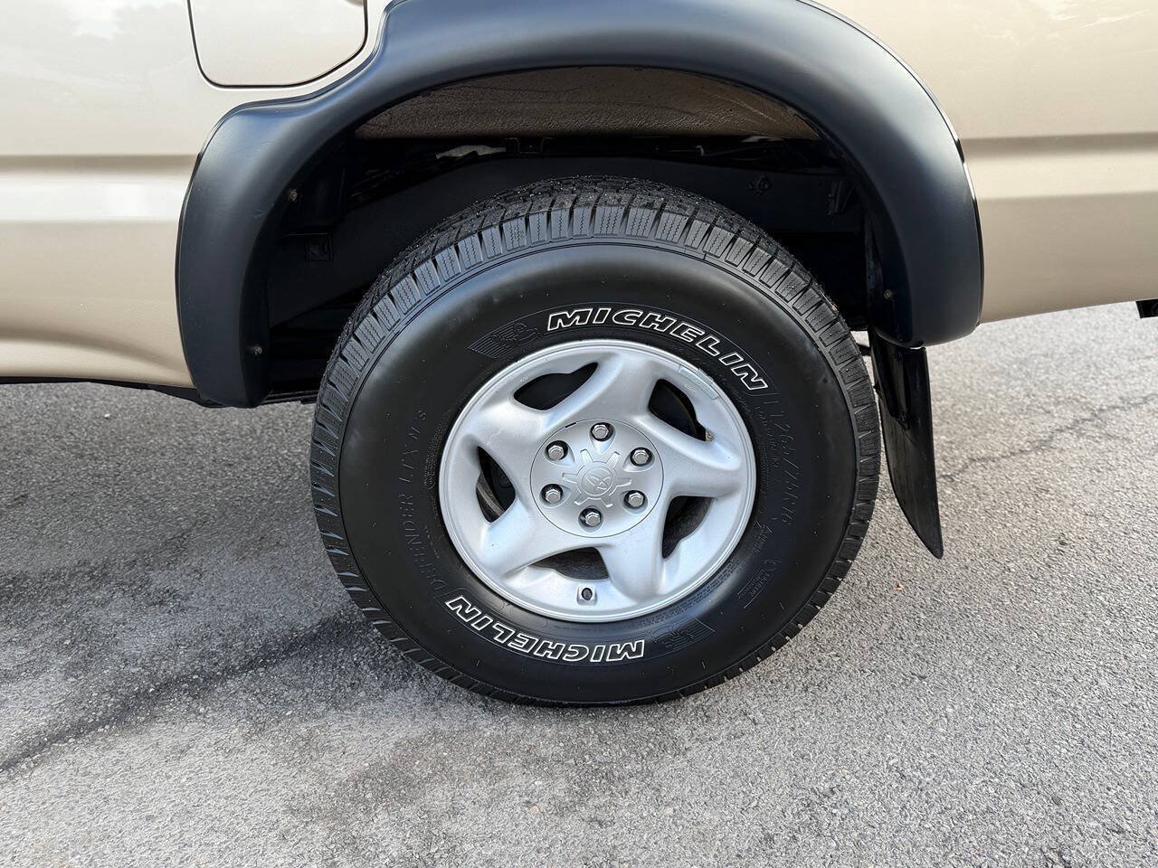 Used 2004 Toyota Tacoma 4x4 Xtracab image 98