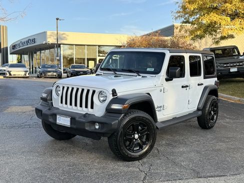 Used 2020 Jeep Wrangler Unlimited Sport S image 2