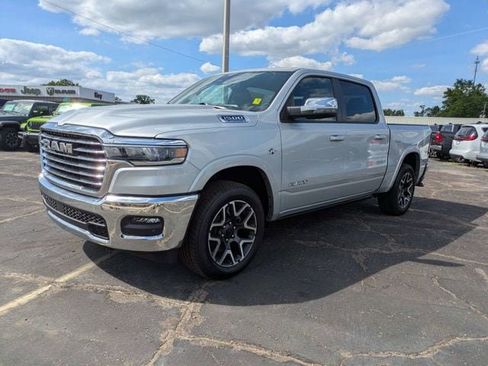 New 2026 RAM 1500 Laramie AWD/4WD image 8
