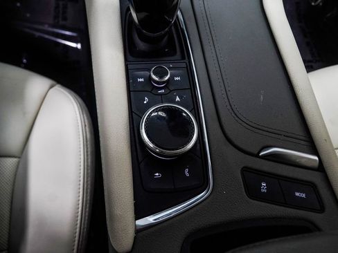 Used 2022 Cadillac XT6 Premium Luxury AWD/4WD image 20
