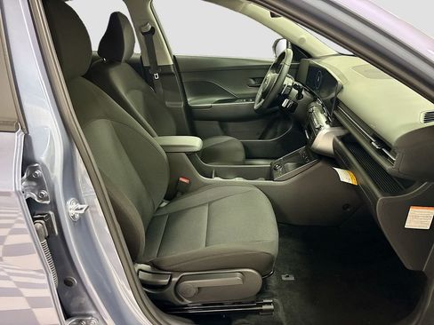 Used 2025 Hyundai Kona SEL FWD image 28