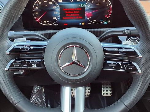Used 2025 Mercedes-Benz CLA 250 image 8