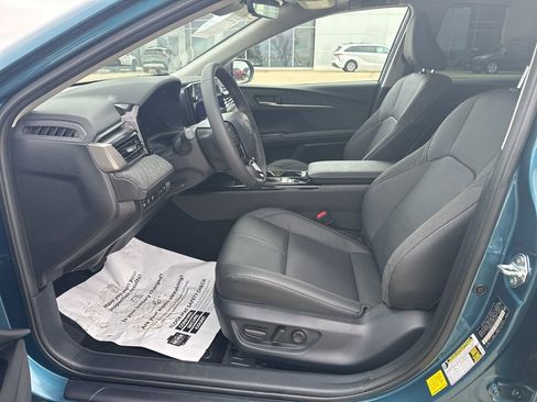 Certified 2025 Toyota Camry XLE image 7