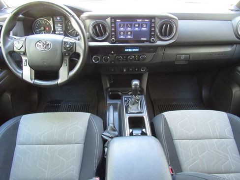 Certified 2023 Toyota Tacoma TRD Sport AWD/4WD image 31