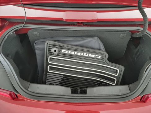 Used 2017 Chevrolet Camaro SS RWD image 16