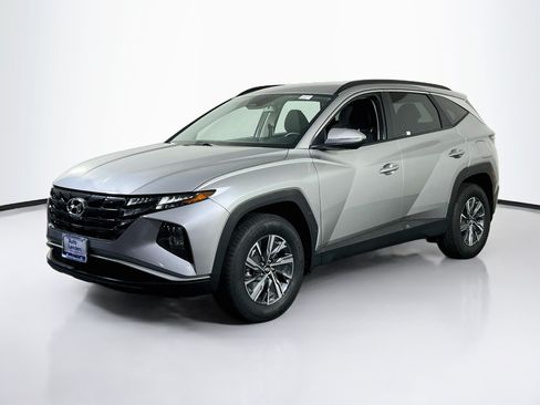 Used 2023 Hyundai Tucson Blue AWD/4WD image 1