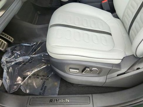 Used 2024 Rivian R1S Adventure image 38