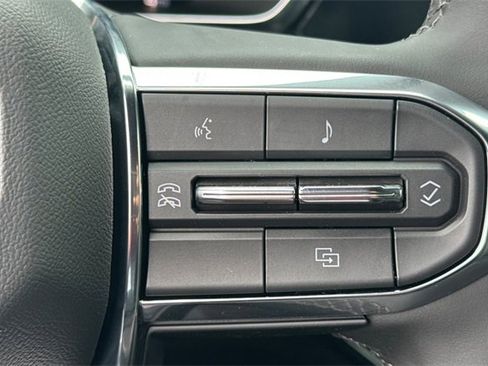 New 2025 GMC Canyon Elevation w/ Convenience Package image 28