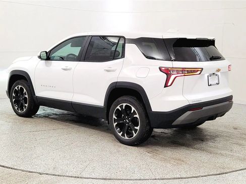 New 2026 Chevrolet Equinox LT image 5