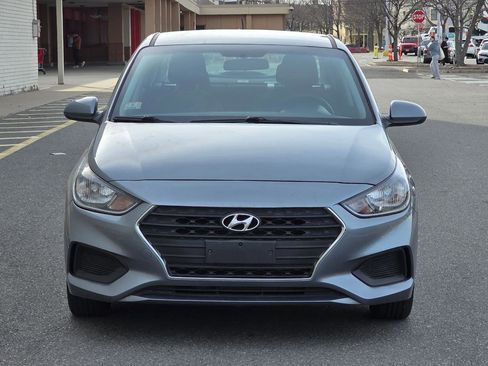 Used 2018 Hyundai Accent SE image 2