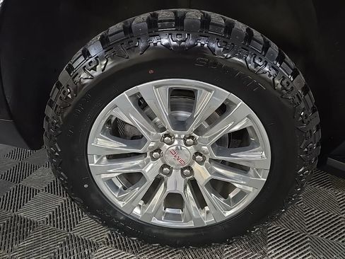 Used 2021 GMC Yukon Denali AWD/4WD image 14