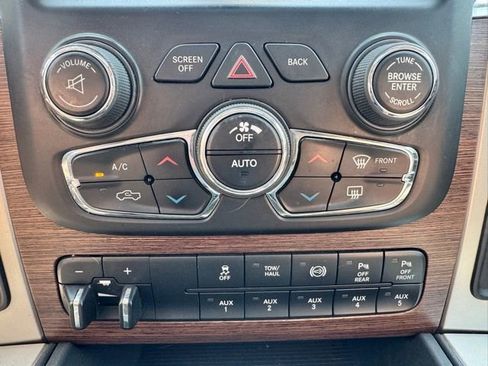 Used 2016 RAM 2500 Laramie AWD/4WD image 16