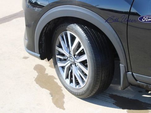 Used 2022 Nissan Kicks SV image 9