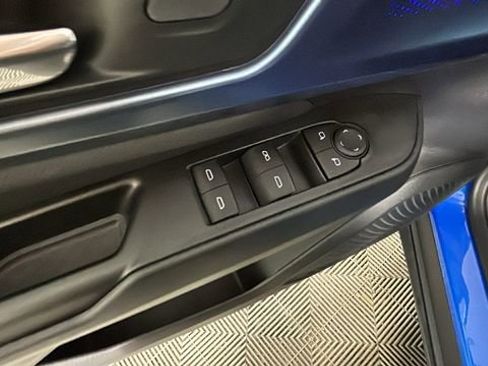 Used 2024 Chevrolet Equinox EV LT FWD image 11