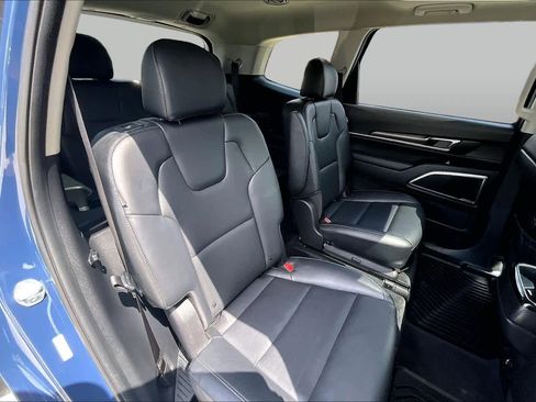 Certified 2025 Kia Telluride S FWD image 19