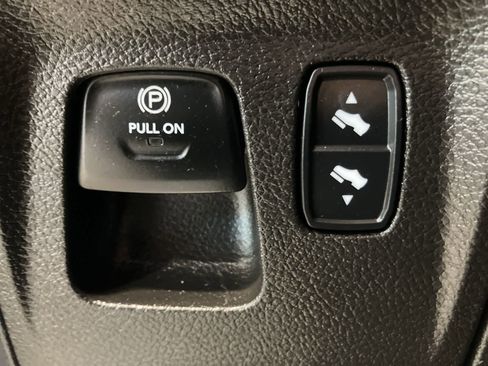 Used 2022 RAM 1500 Laramie image 15