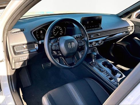 Used 2025 Honda Civic Sport image 14