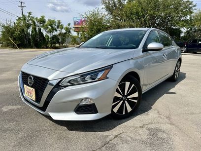 Used 2022 Nissan Altima 2.5 SV