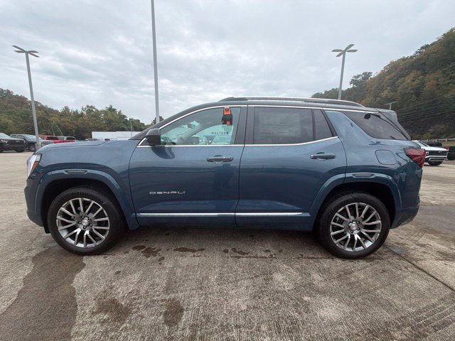 New 2027 GMC Terrain Denali w/ LPO, Floor Liner Package AWD/4WD image 4