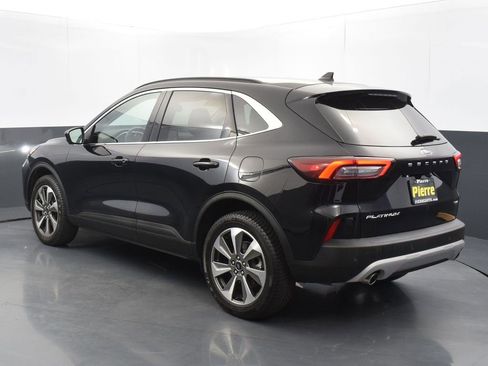 Used 2024 Ford Escape Platinum image 2