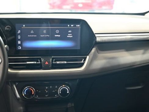 Certified 2025 Chevrolet TrailBlazer LT w/ LT Cold Weather Package FWD image 14