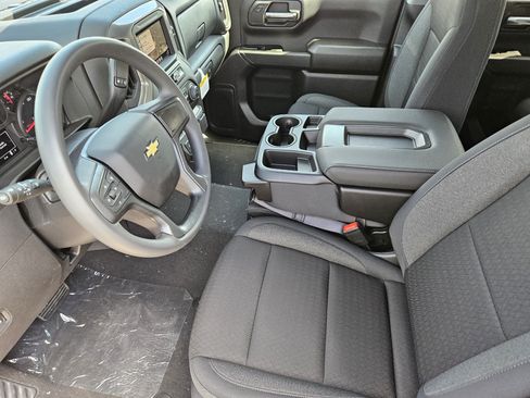 New 2026 Chevrolet Silverado 1500 Custom RWD image 9