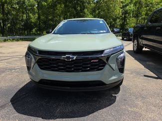 Certified 2024 Chevrolet Trax RS w/ Driver Confidence Package FWD video 2