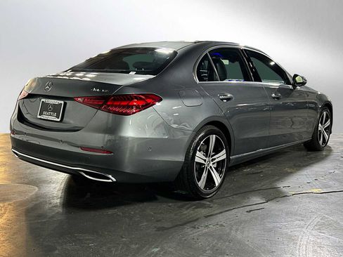 Used 2025 Mercedes-Benz C 300 4MATIC Sedan image 4