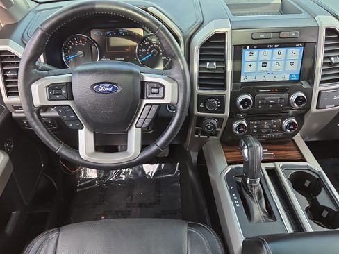 Used 2017 Ford F150 Lariat w/ Equipment Group 502A Luxury AWD/4WD image 12