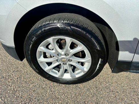Used 2019 Chevrolet Equinox LT AWD/4WD image 32