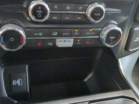 Used 2022 Ford F150 XLT w/ Equipment Group 302A High AWD/4WD image 22
