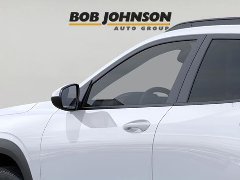 New 2026 Chevrolet Trax LT FWD image 22