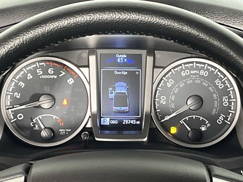 Used 2023 Toyota Tacoma SR5 w/ SR5 Appearance Package RWD image 15