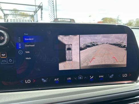 New 2026 Chevrolet Traverse LT w/ Sun and Wheel Package image 23