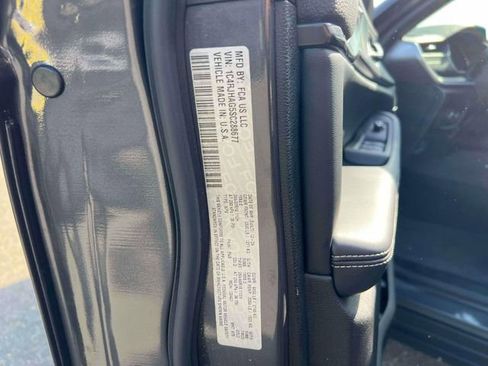 Used 2025 Jeep Grand Cherokee Laredo X w/ Luxury Tech Group I AWD/4WD image 23