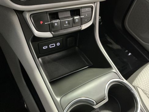 Used 2023 GMC Terrain SLE w/ Driver Convenience Package FWD image 23