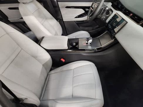 Used 2026 Land Rover Range Rover Evoque S AWD/4WD image 4