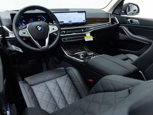 Used 2026 BMW X7 xDrive40i AWD/4WD image 18